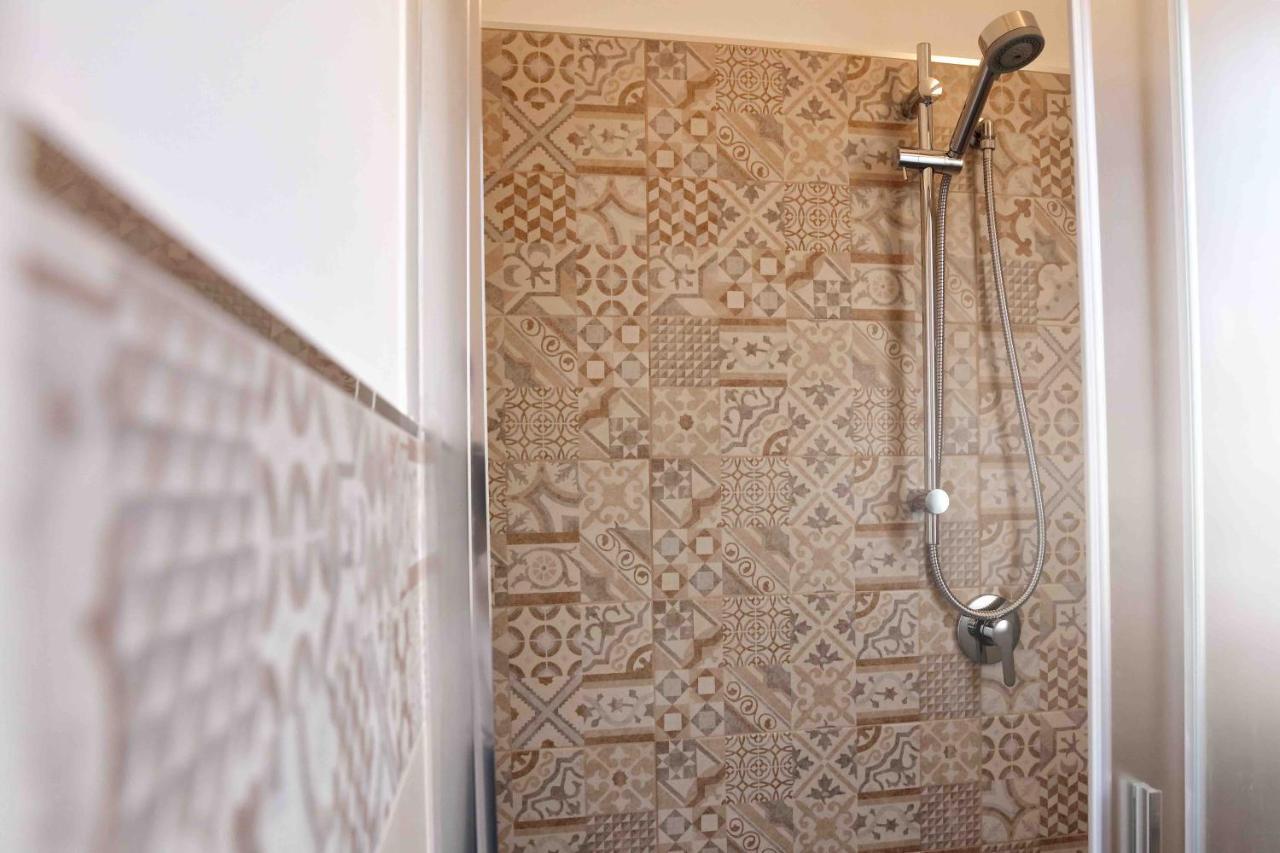 Madrice 66 Central Rooms Фавиняна Екстериор снимка