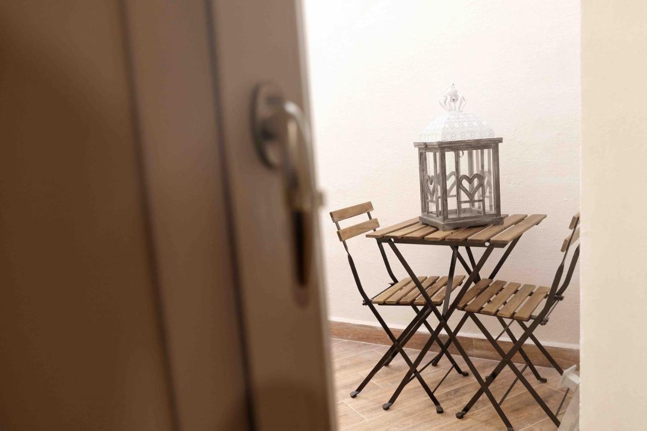 Madrice 66 Central Rooms Фавиняна Екстериор снимка