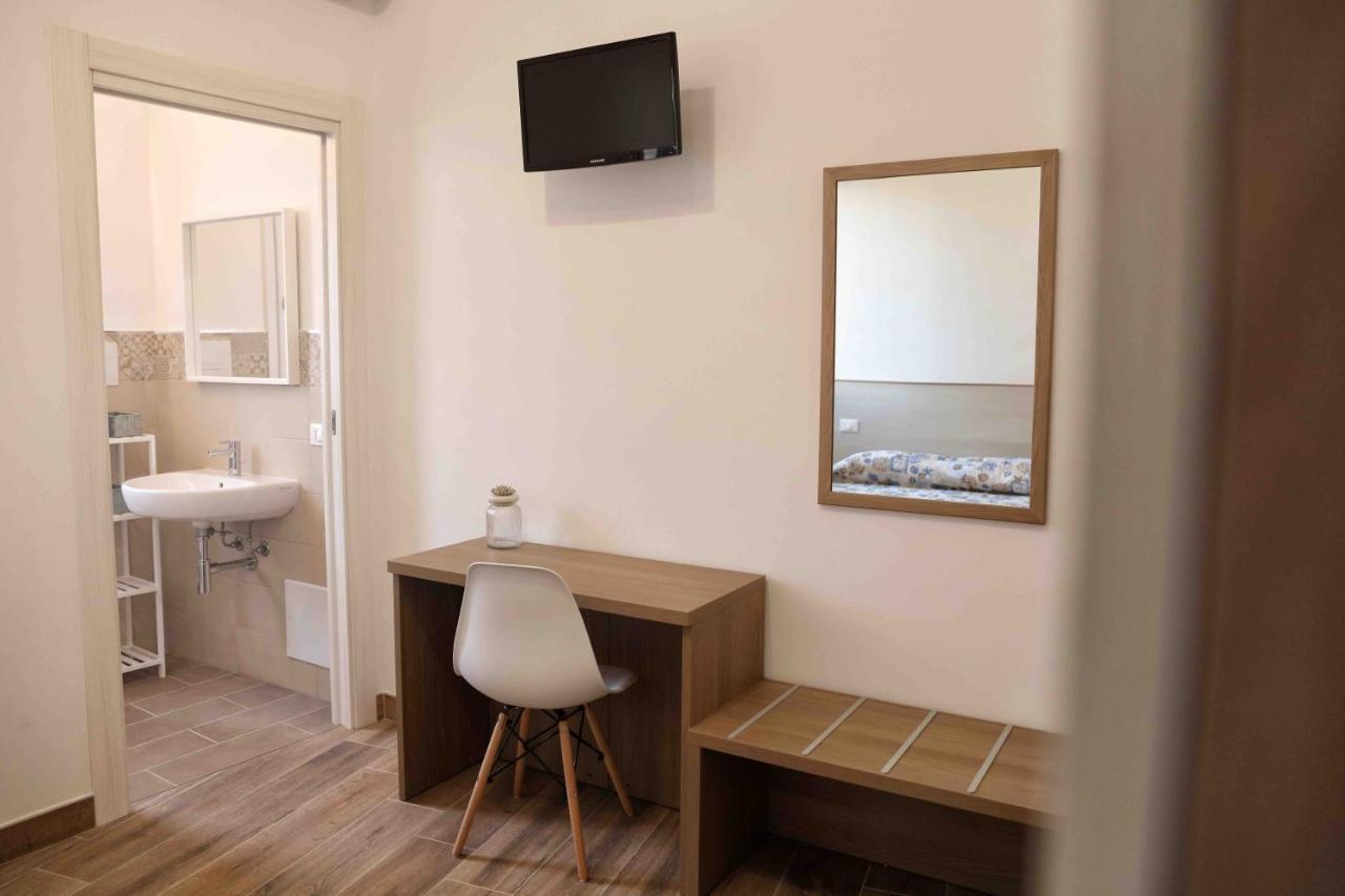 Madrice 66 Central Rooms Фавиняна Екстериор снимка